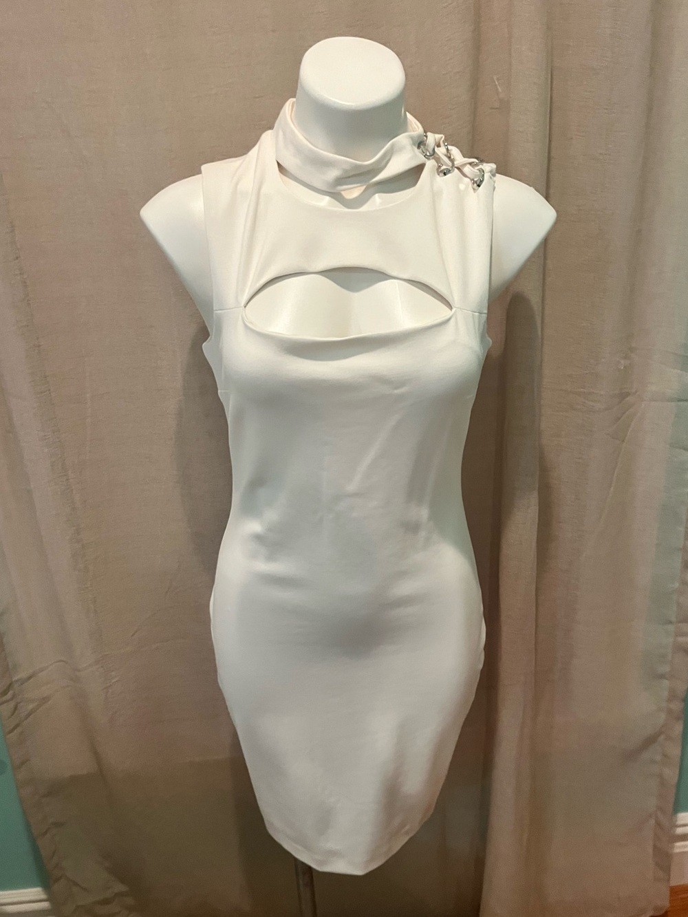 Sleeveless White Cutout Bodycon Dress
